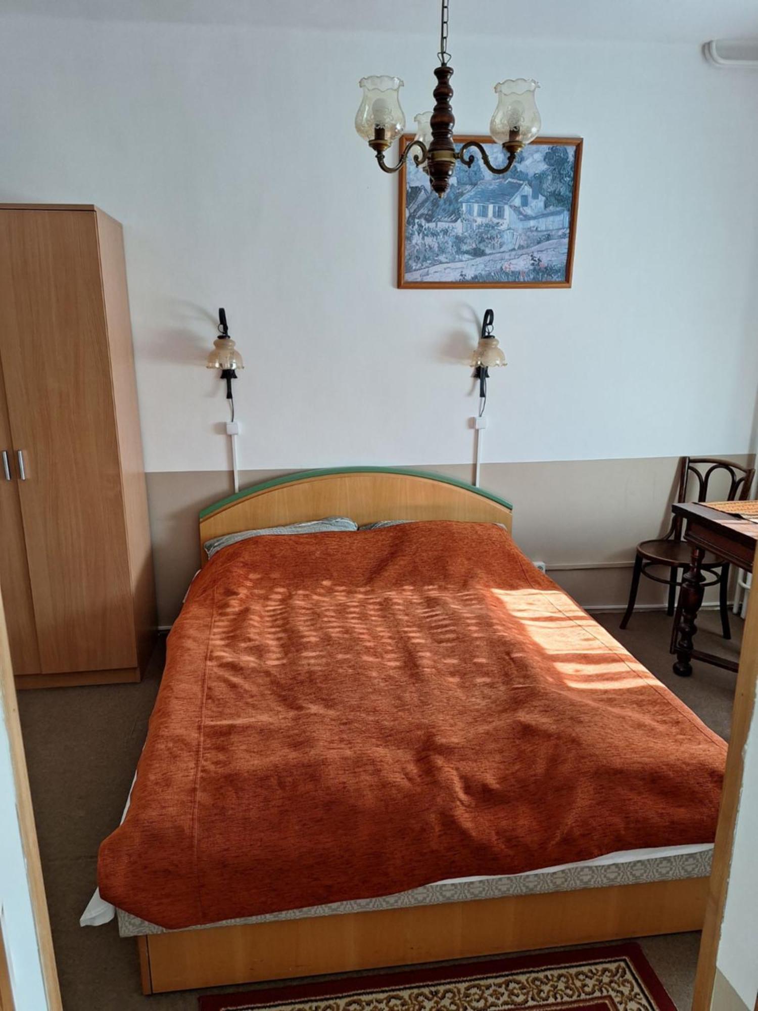 메조코베스드 Fenyo Panzio B&B 외부 사진
