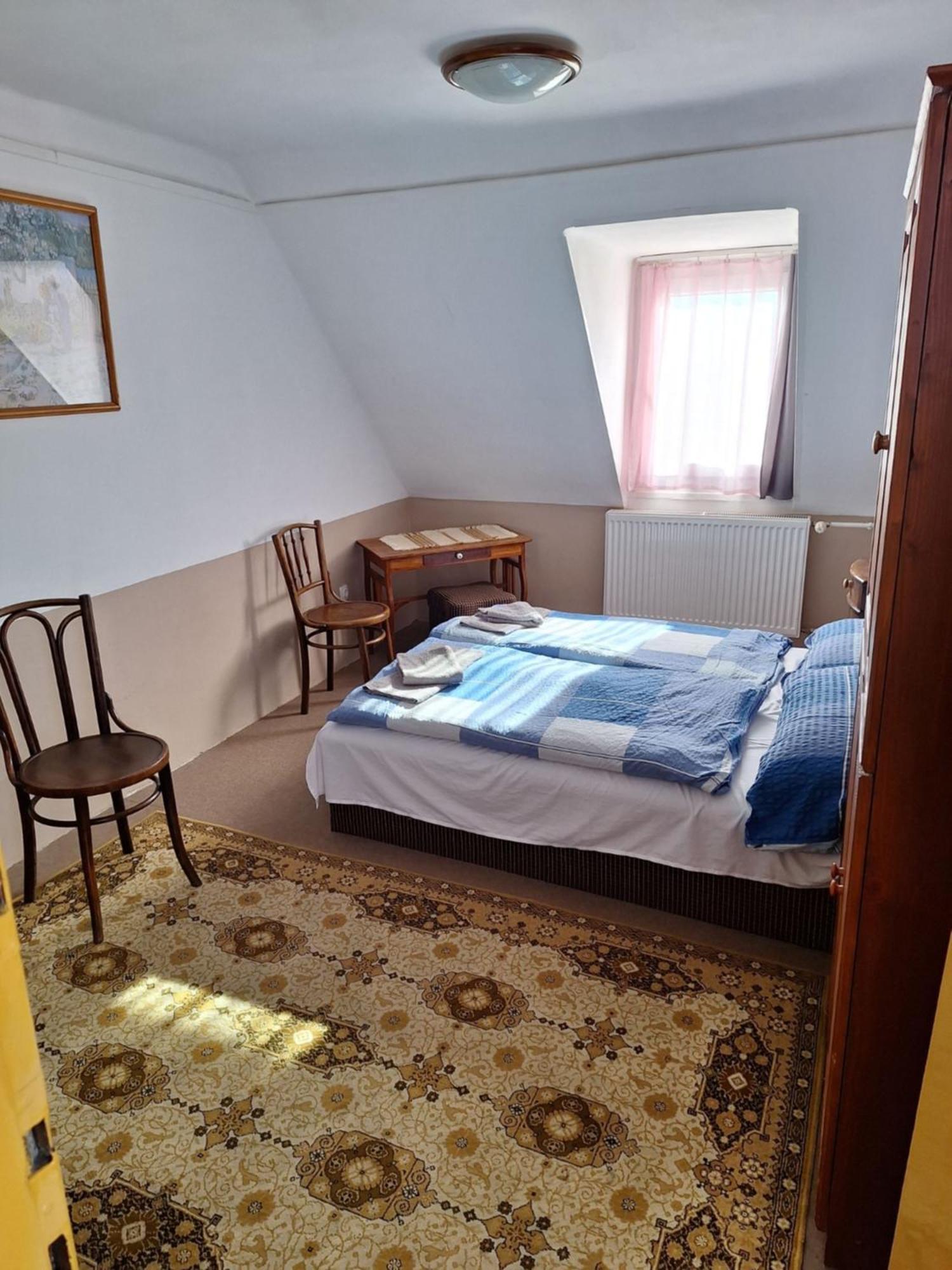 메조코베스드 Fenyo Panzio B&B 외부 사진