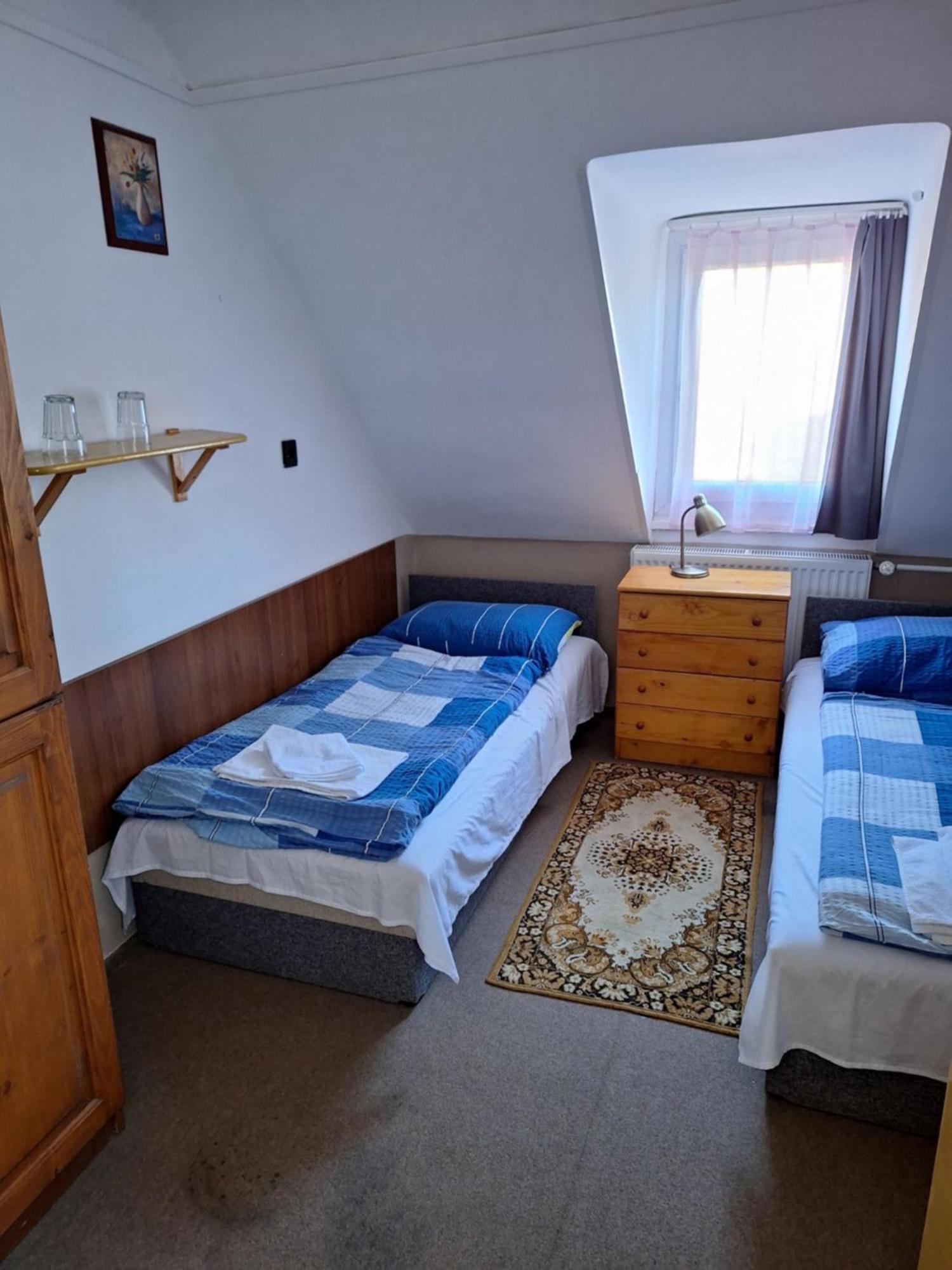 메조코베스드 Fenyo Panzio B&B 외부 사진
